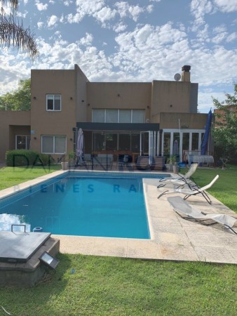 Casa en Venta - El Nacional Club de Campo - 3 dormitorios 